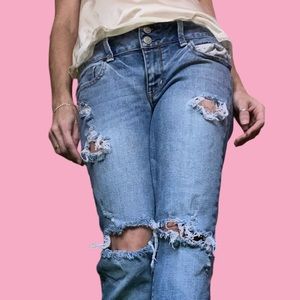 90’s Y2K American Eagle Ripped Jeans